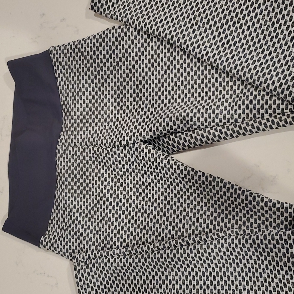 Perfect butt leggings (buy 1 get 1)